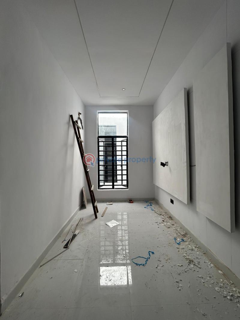 4 bedroom Terraced Duplex For Sale Ikota Lekki Lagos - 7