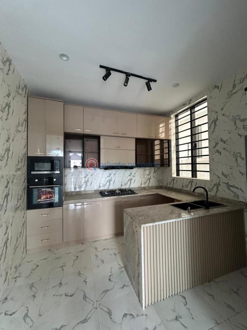 4 bedroom Detached Duplex For Sale Ikota Lekki Lagos - 3
