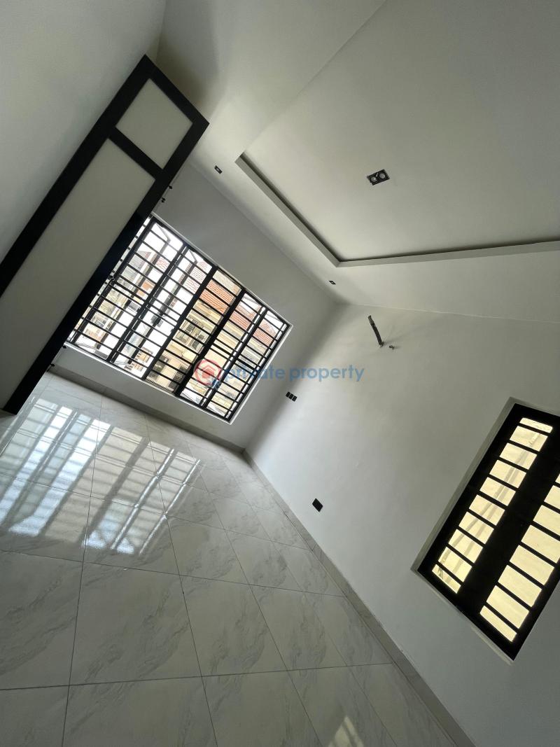 4 bedroom Detached Duplex For Sale Orchid Road Lekki Lekki Phase 1 Lagos - 4