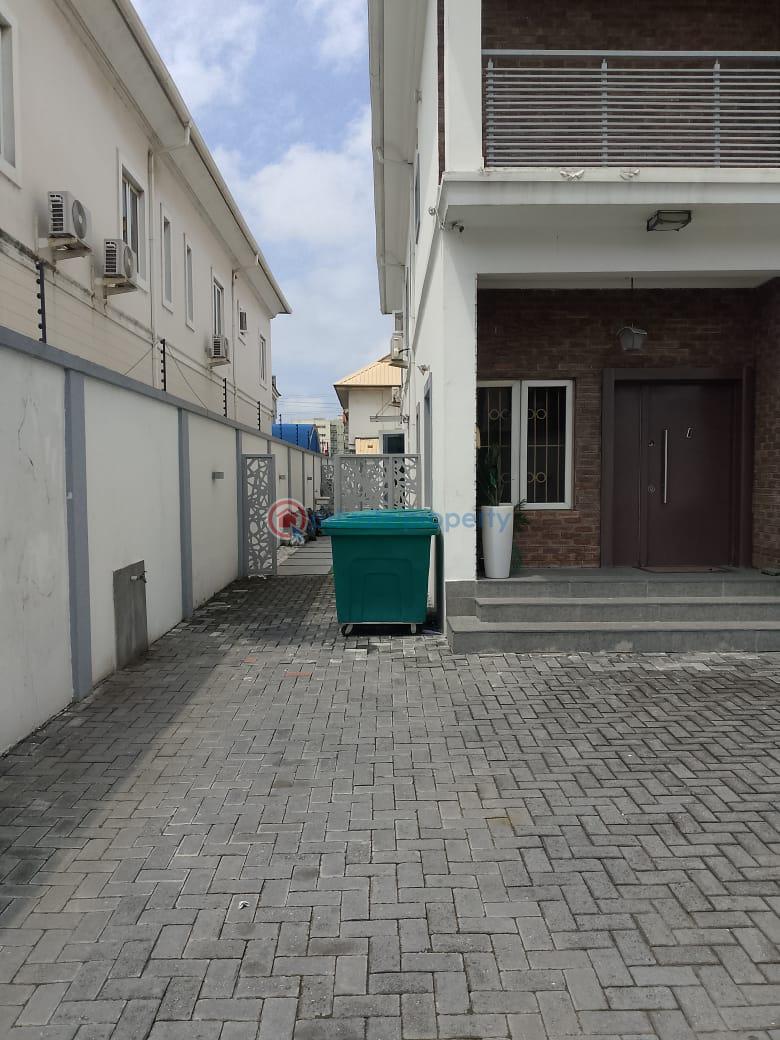 4 bedroom House For Rent Lekki Phase 1 Lagos - 1