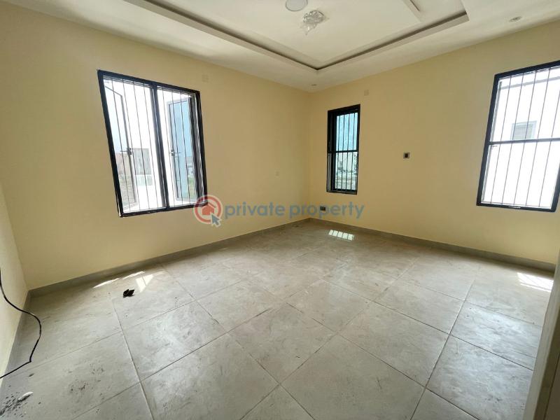 4 bedroom House For Sale Royal Gardens Estate Abraham Adesanya Ajah Lagos - 5