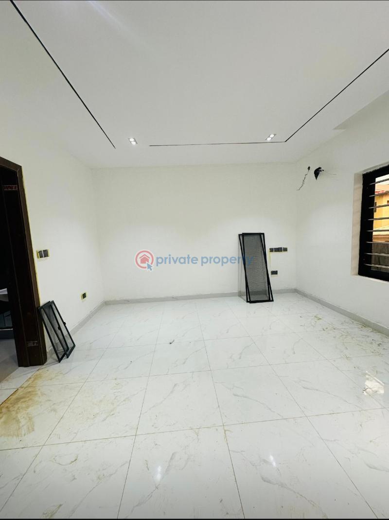 4 bedroom Duplex For Sale Magodo Phase One Magodo Kosofe/Ikosi Lagos - 1