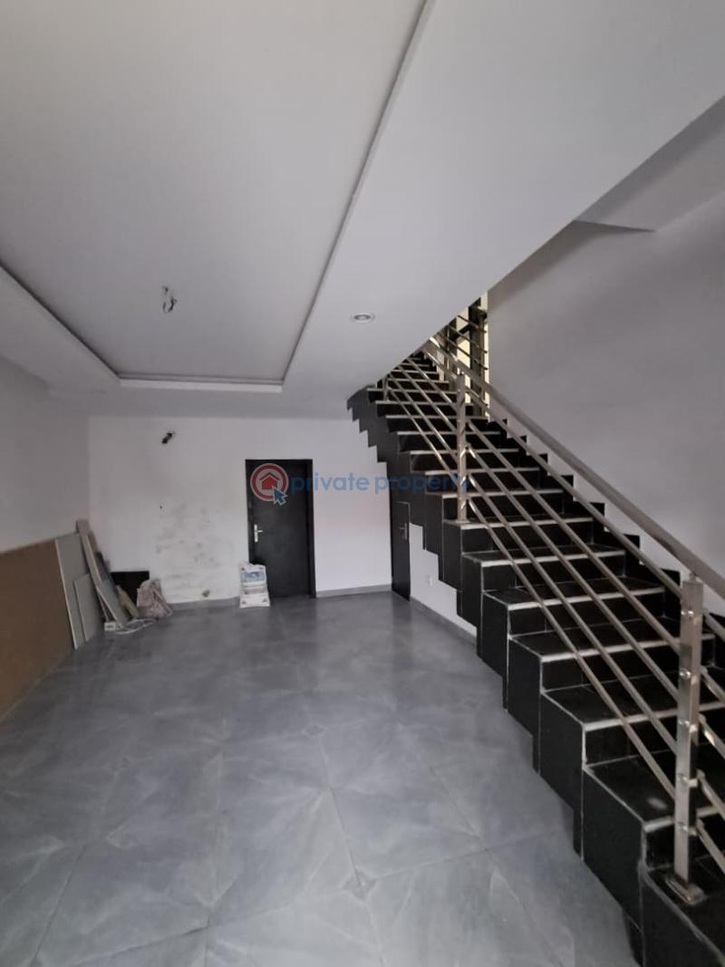 4 bedroom House For Sale Ogudu Valley Estate Ogudu Lagos - 2