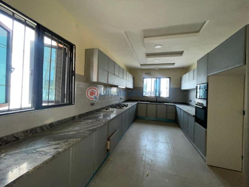 4 bedroom House For Sale Royal Gardens Estate Abraham Adesanya Ajah Lagos - 3