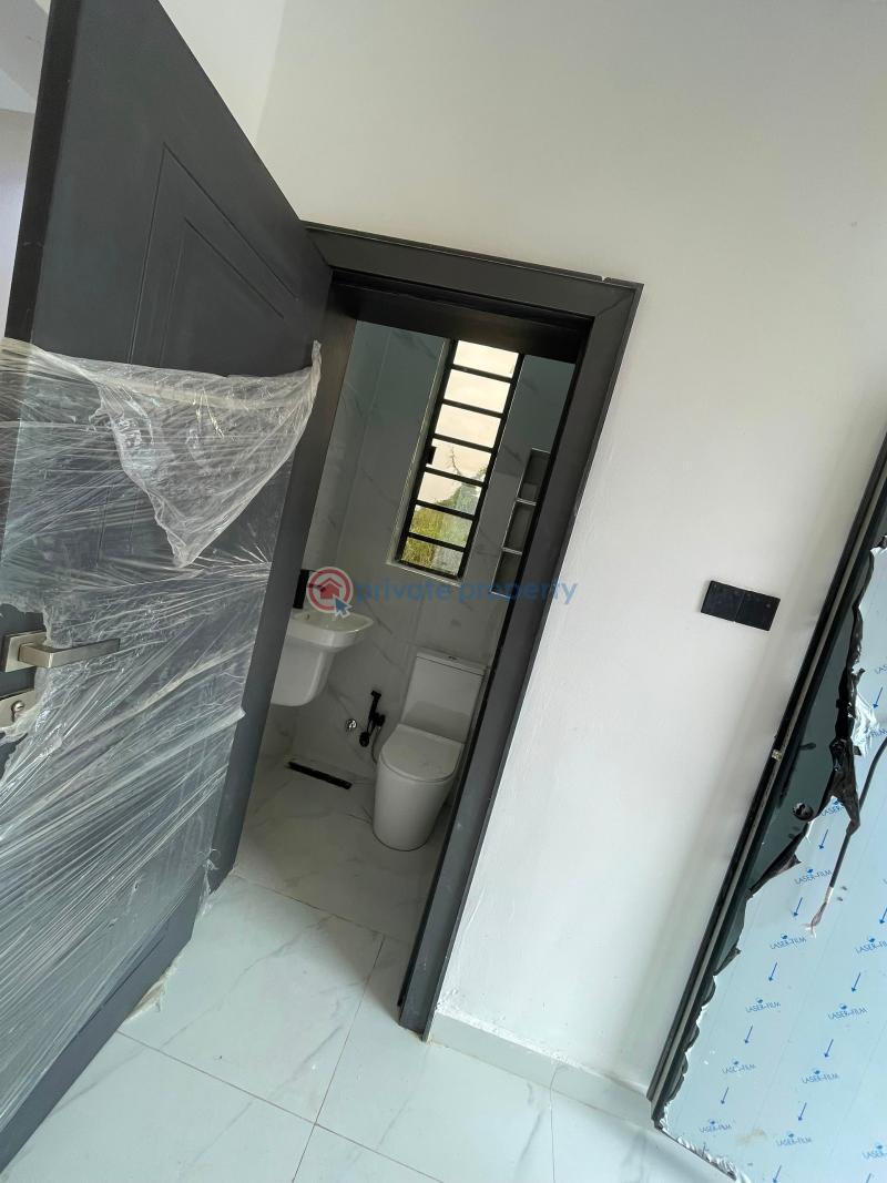 4 bedroom Detached Duplex For Sale Bluestone State. Mowe Town, Ofada Road Magboro Lagos Extension Ogun - 8