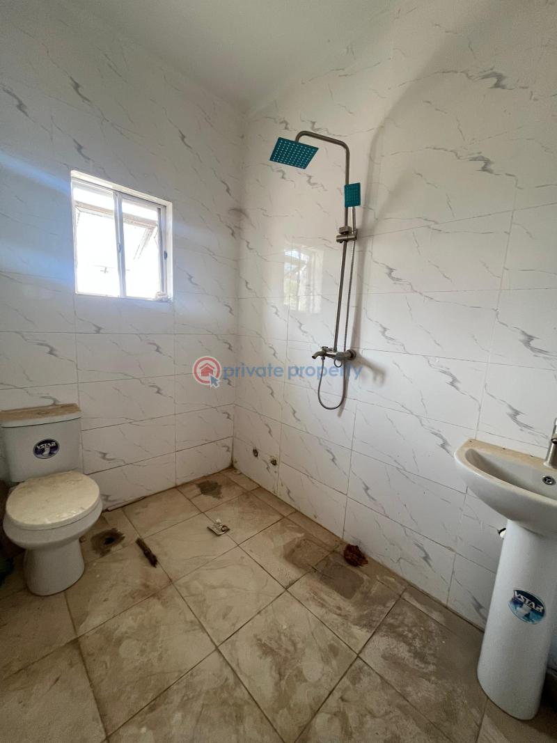 4 bedroom House For Sale Lugbe Abuja Phase 4  - 4