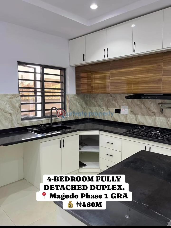 4 bedroom Detached Duplex For Sale Magodo GRA Phase 1 Ojodu Lagos - 3