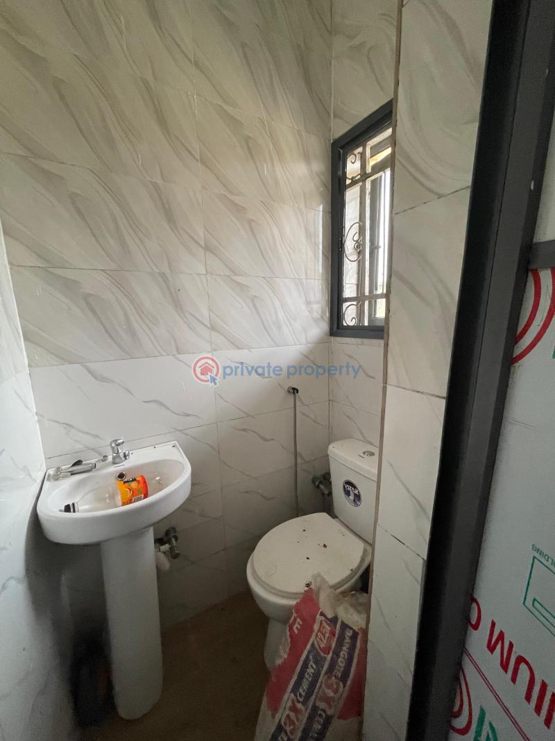 4 bedroom Detached Duplex For Sale Ariyibi Area Apete, Ibadan Ibadan Polytechnic/University of Ibadan Oyo - 14