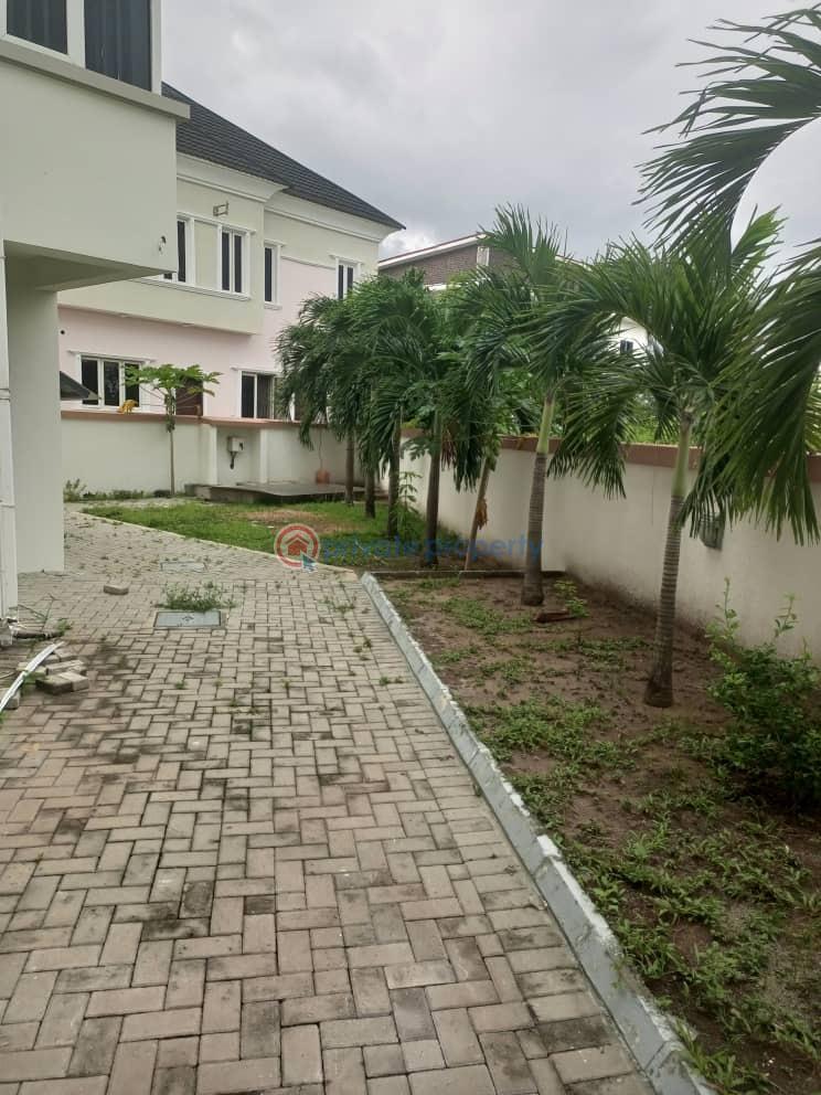 4 bedroom duplex - 8 4 bedroom Detached Duplex For Rent Royal Gardens Ajah Lagos - 8