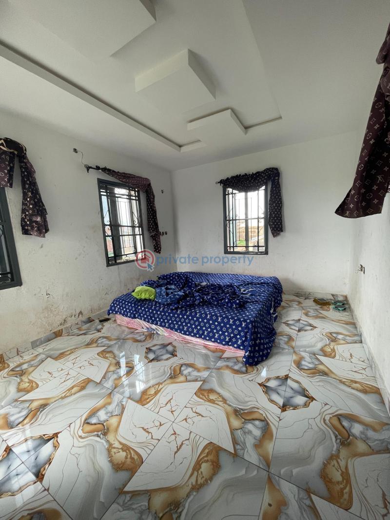 4 bedroom Detached Duplex For Sale Ariyibi Area Apete, Ibadan Ibadan Polytechnic/University of Ibadan Oyo - 5
