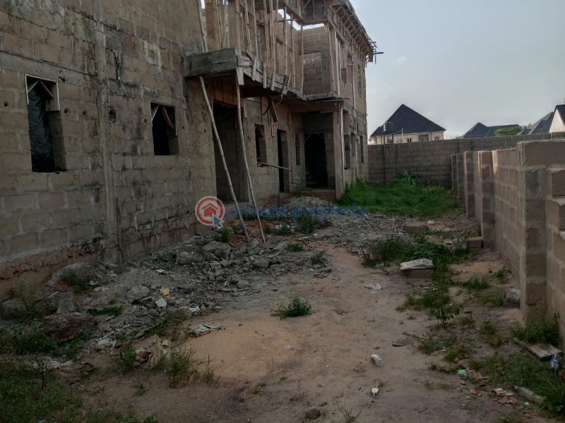 4 bedroom duplex and 2 units of 2 bedroom apartment cacarss on 33 line. - 7 4 bedroom House For Sale Ulo , Commissioner Street Asaba Delta - 7