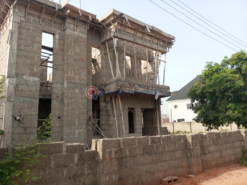 4 bedroom duplex and 2 units of 2 bedroom apartment cacarss on 33 line. - 0 4 bedroom House For Sale Ulo , Commissioner Street Asaba Delta - 0