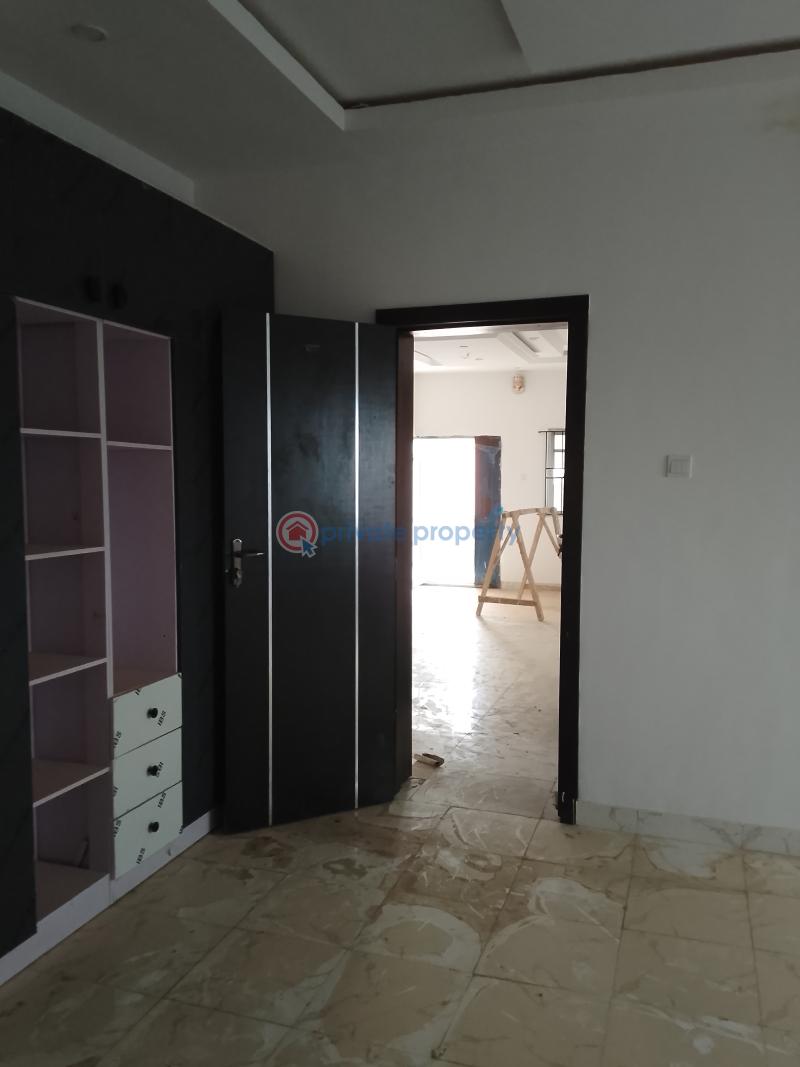 6 bedroom Terraced Duplex For Rent Olowotedo Ibafo Ogun area  - 28
