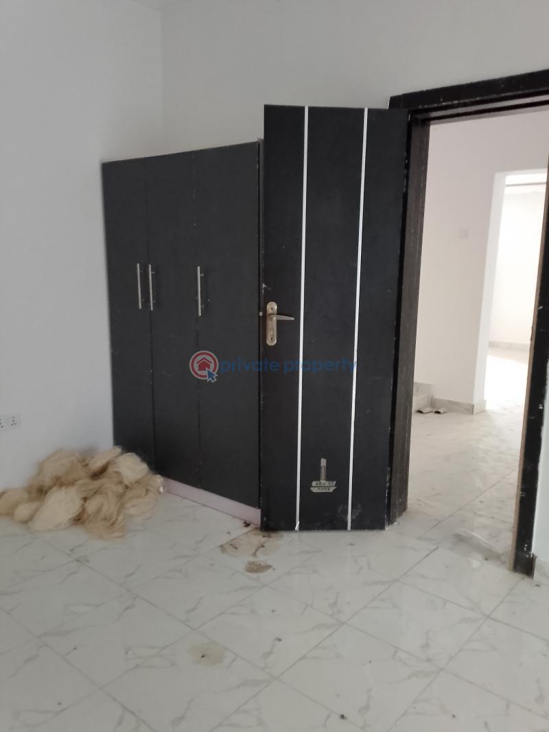 6 bedroom Terraced Duplex For Rent Olowotedo Ibafo Ogun area  - 17