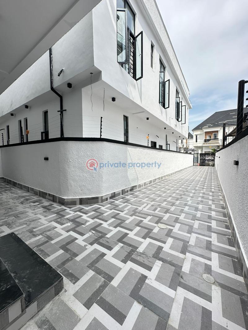 4 bedroom Detached Duplex For Sale Orchid Road, Lekki Lagos - 1