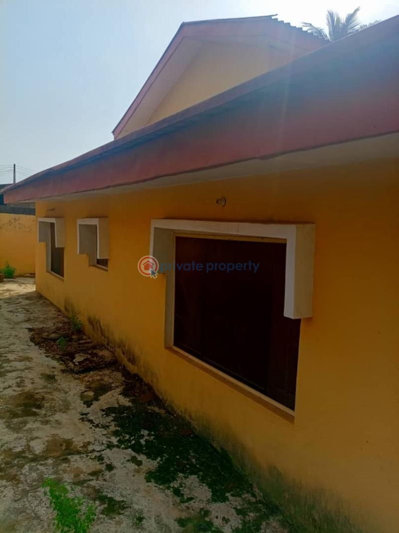 House For Sale 📍ire Akari Main Estate New Felele, Ibadan Ibadan Oyo - 5
