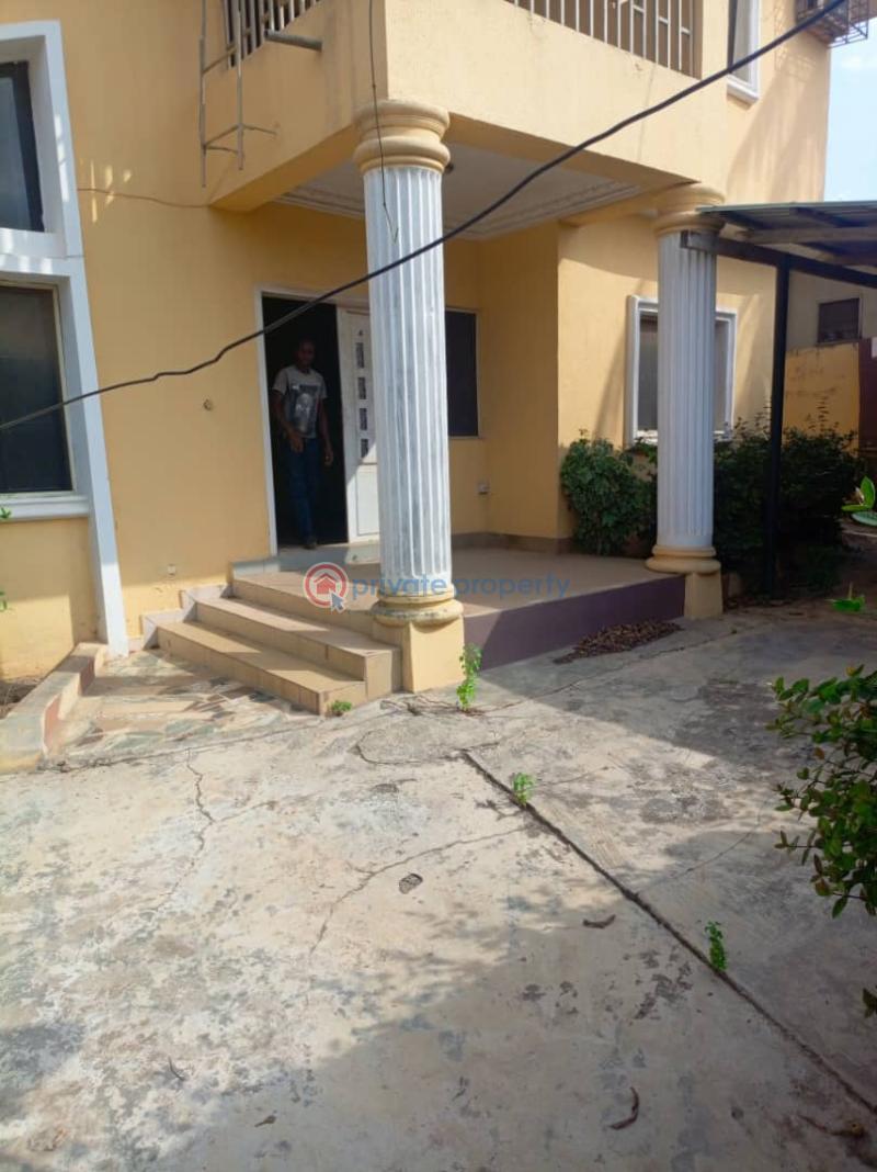 House For Sale 📍ire Akari Main Estate New Felele, Ibadan Ibadan Oyo - 1