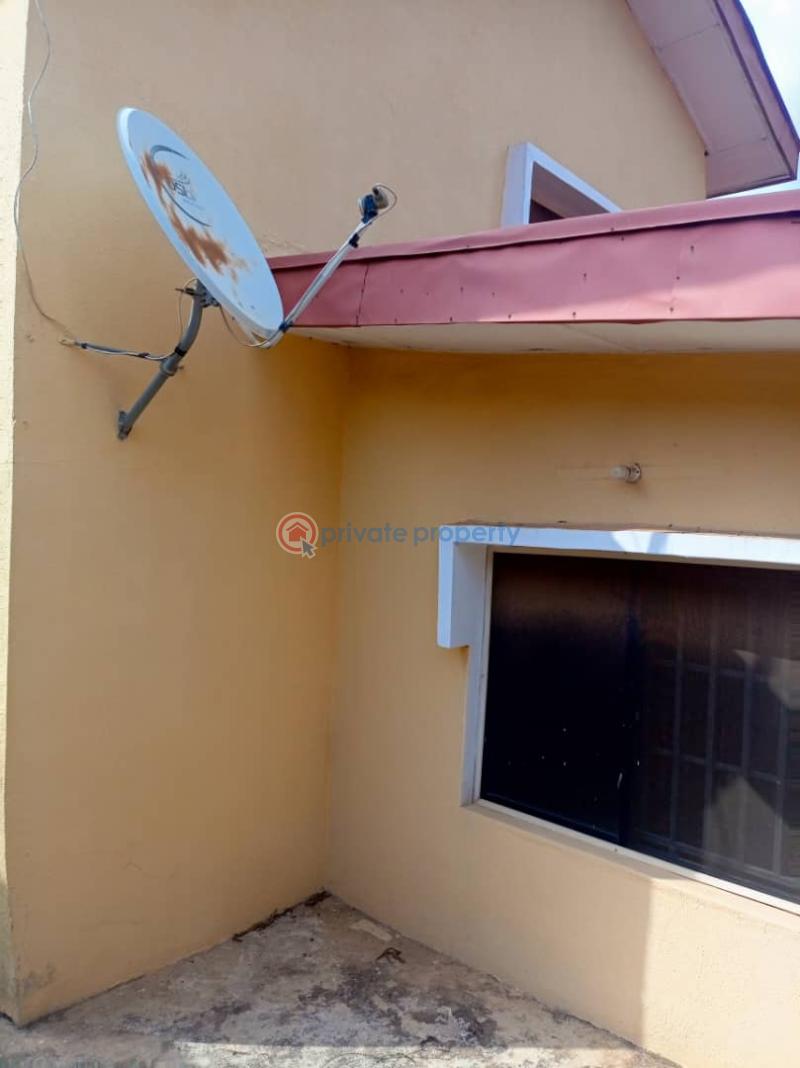 House For Sale 📍ire Akari Main Estate New Felele, Ibadan Ibadan Oyo - 7
