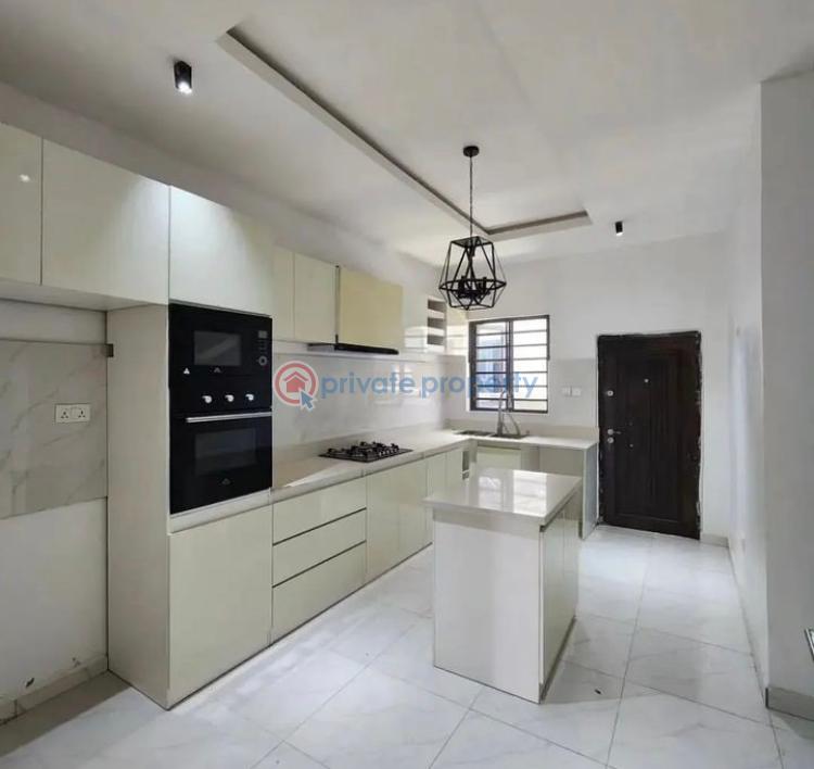 4 bedroom duplex in a secured estate with great ambiance - 5 4 bedroom Terrace For Sale Ologolo Lekki Lagos - 5