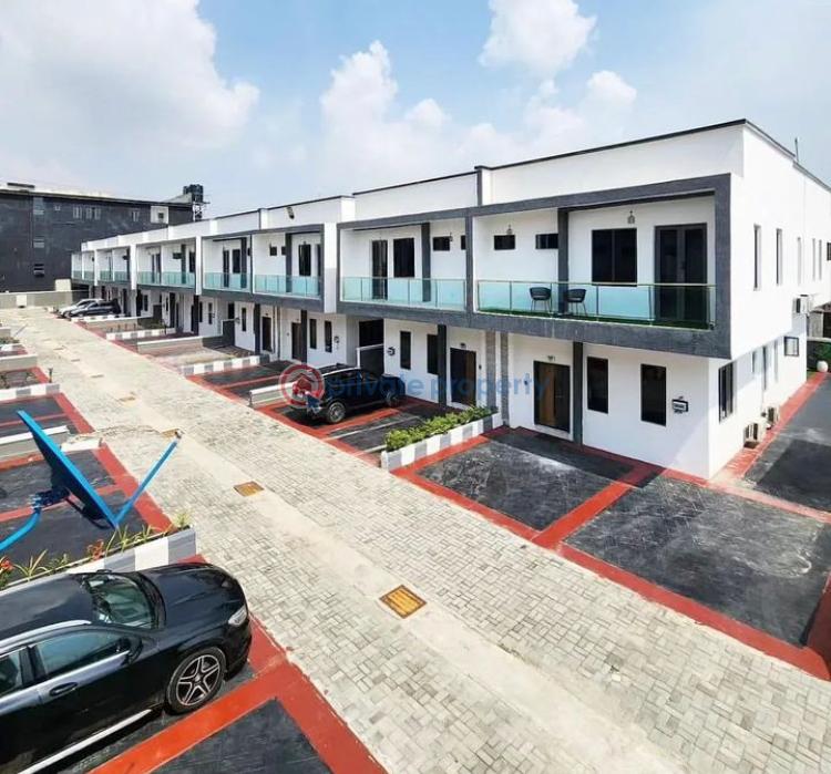 4 bedroom duplex in a secured estate with great ambiance - 0 4 bedroom Terrace For Sale Ologolo Lekki Lagos - 0