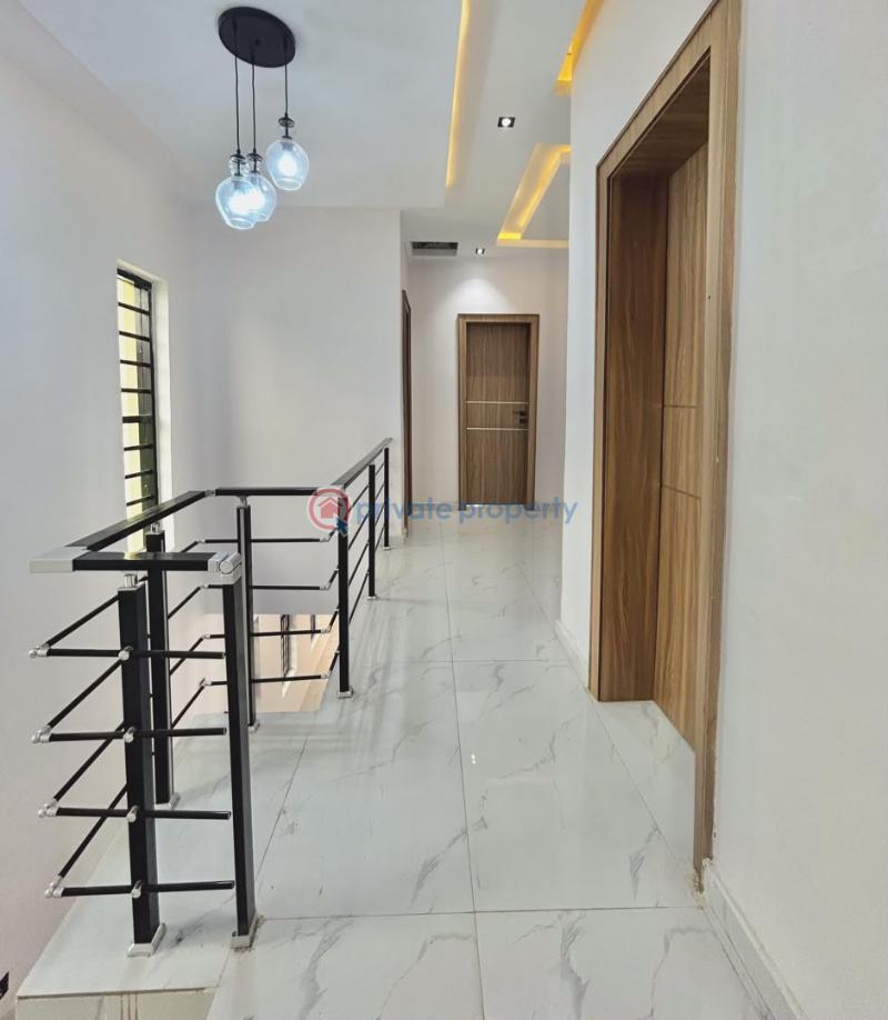 House For Sale Carlton Gate Estate Ibadan Oyo - 4