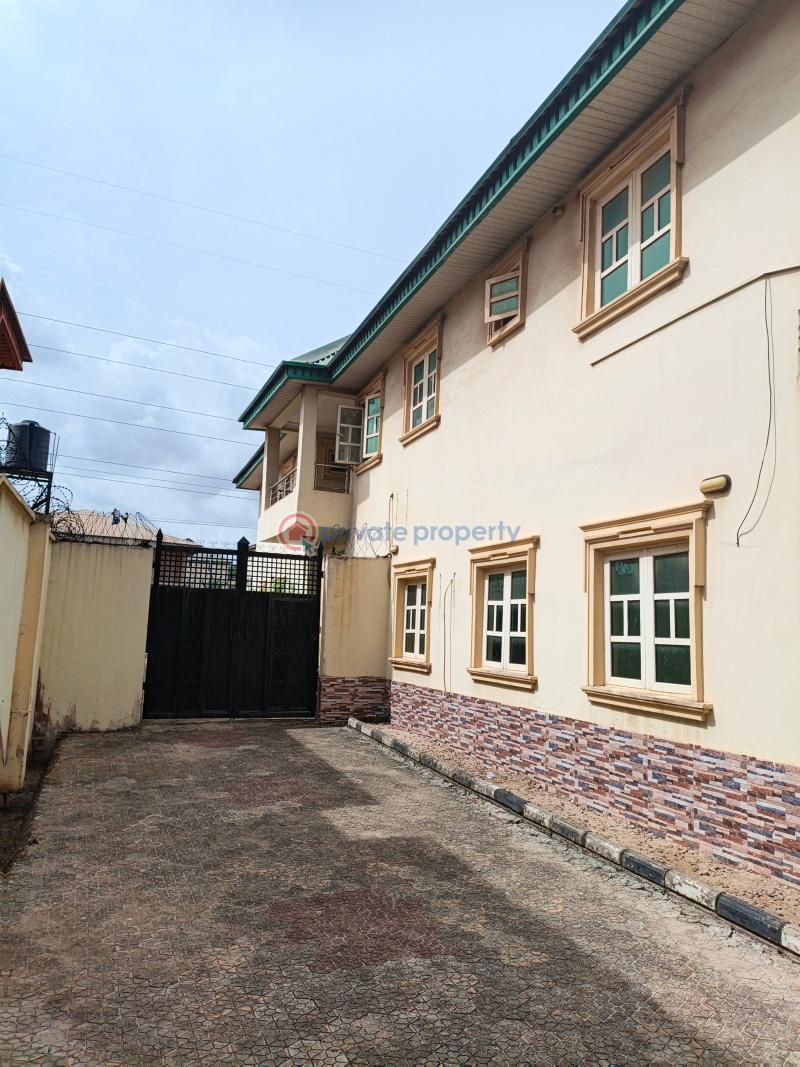 4 bedroom Detached Duplex For Sale Inside An Estate Off Shagamu Road Ikorodu Ikorodu Lagos - 1