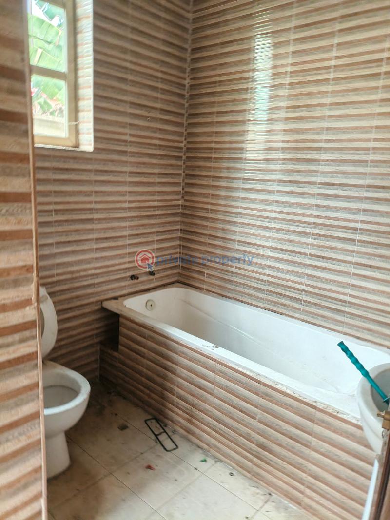 4 bedroom Detached Duplex For Sale Inside An Estate Off Shagamu Road Ikorodu Ikorodu Lagos - 8