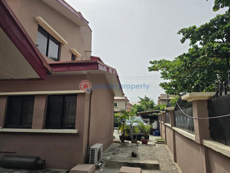 4 bedroom Duplex For Sale Femi Okunnu Phase 2 Drive Lekki Lagos - 9