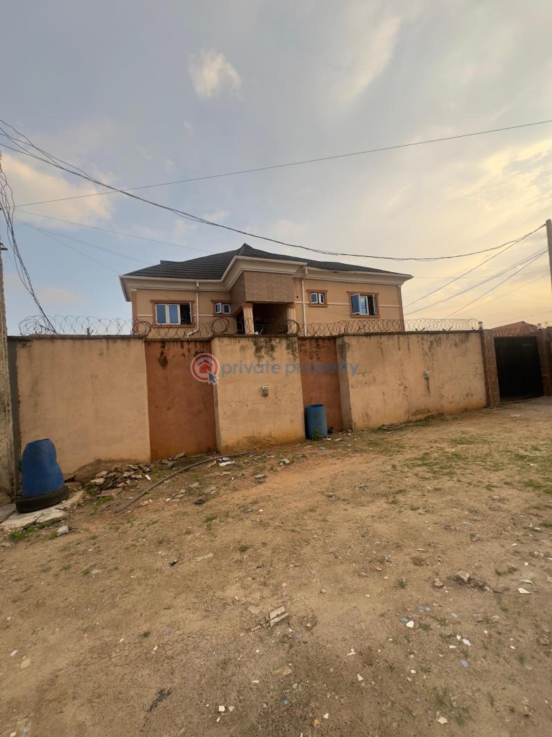 4 bedroom Semi detached Duplex For Sale Aare Avenue, Oluyole Estate, Ibadan Oluyole Estate Ibadan Oyo - 9