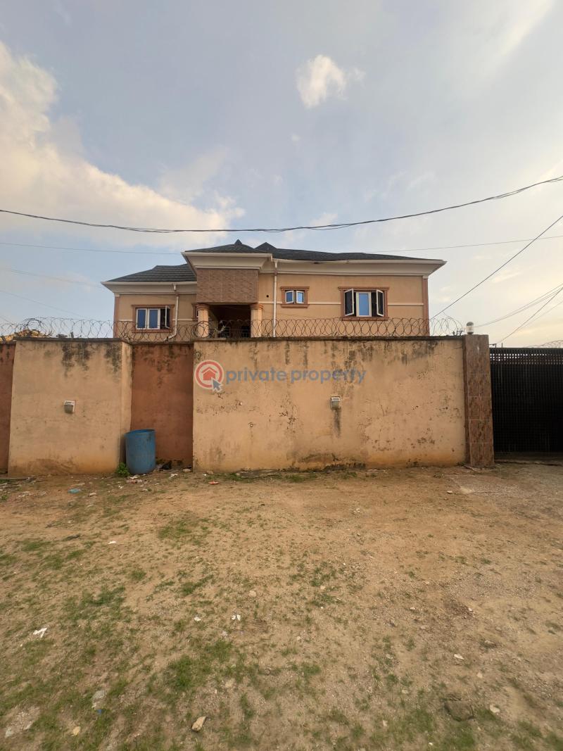 4 bedroom Semi detached Duplex For Sale Aare Avenue, Oluyole Estate, Ibadan Oluyole Estate Ibadan Oyo - 1