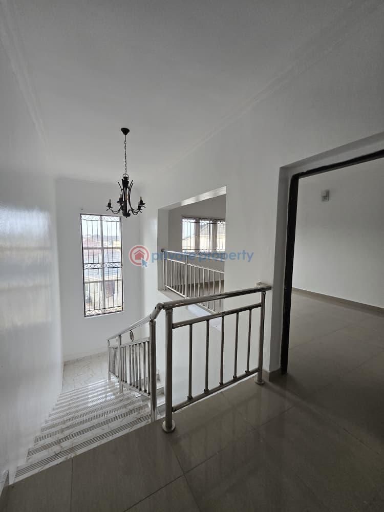 House For Sale Kolapo Ishola Gra, Ibadan Ibadan Oyo - 16