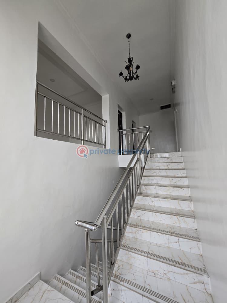 House For Sale Kolapo Ishola Gra, Ibadan Ibadan Oyo - 18