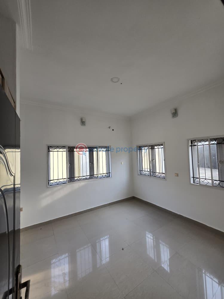 House For Sale Kolapo Ishola Gra, Ibadan Ibadan Oyo - 10