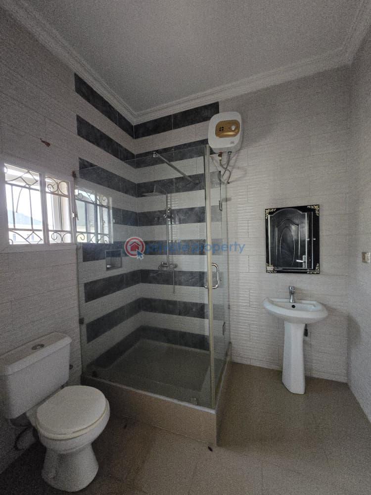 House For Sale Kolapo Ishola Gra, Ibadan Ibadan Oyo - 11