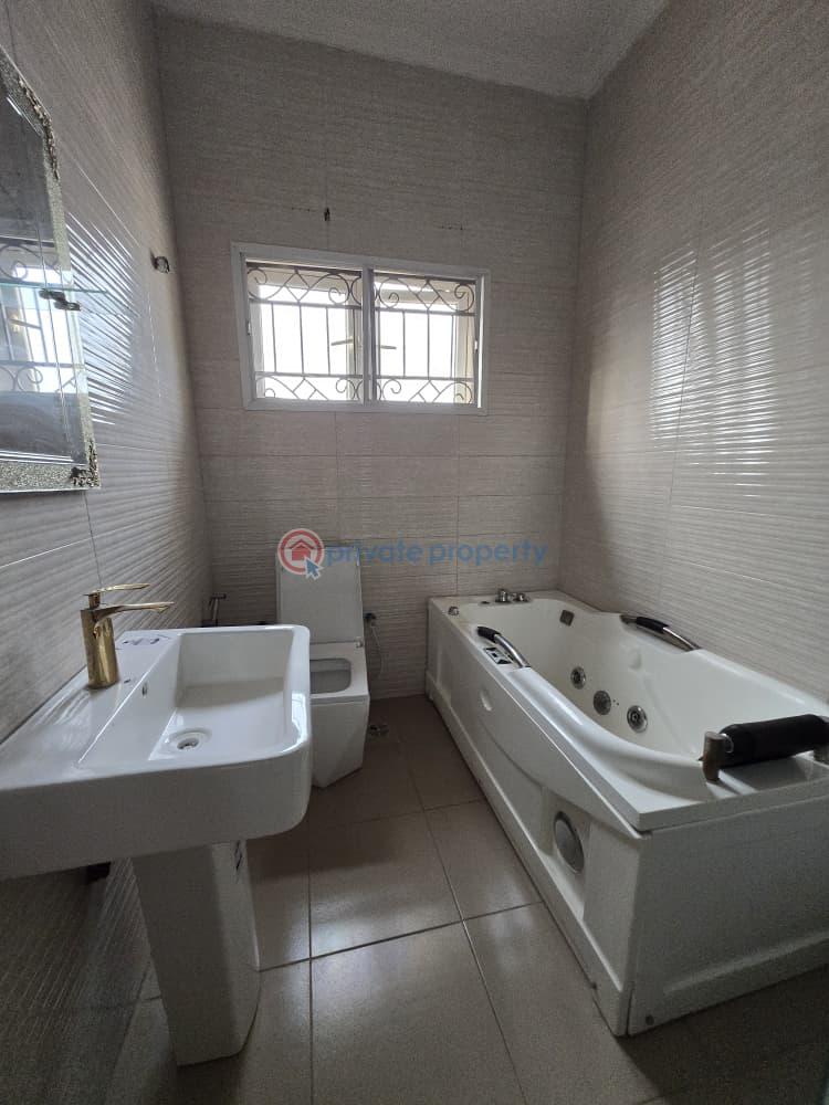 House For Sale Kolapo Ishola Gra, Ibadan Ibadan Oyo - 3