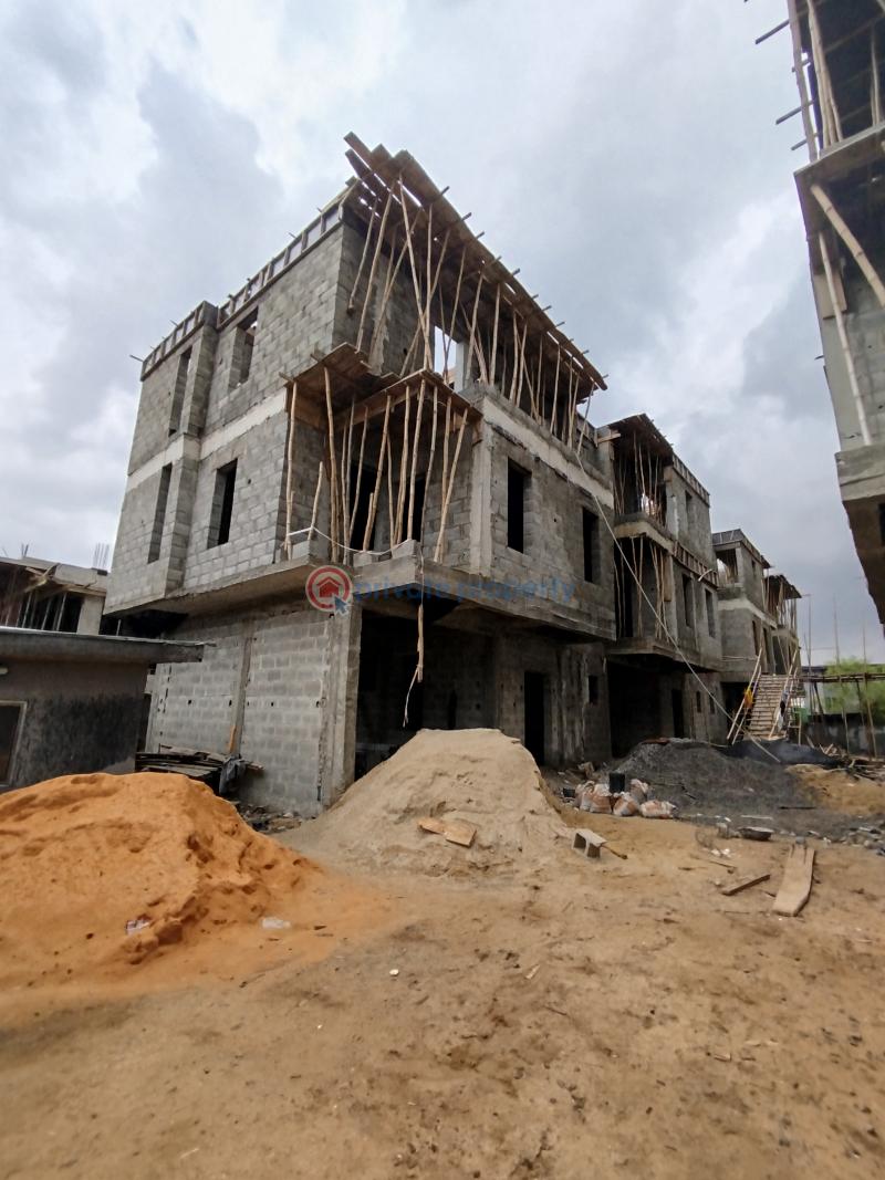 4 bedroom Semi detached Duplex For Sale Mende Maryland Lagos - 5