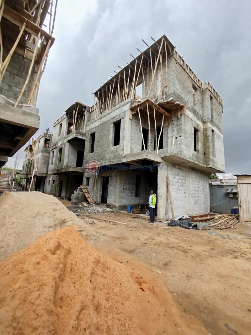 4 bedroom Semi detached Duplex For Sale Mende Maryland Lagos - 3