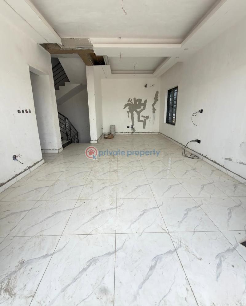 4 bedroom Detached Duplex For Rent Ogudu GRA Lagos - 1