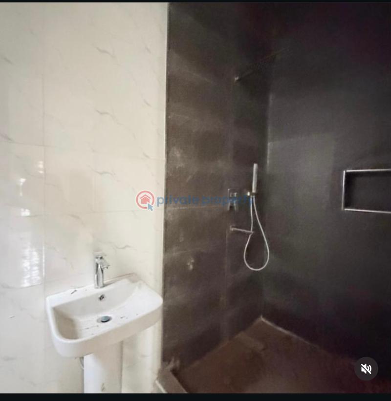 4 bedroom Semi detached Duplex For Sale Surulere Lagos - 3