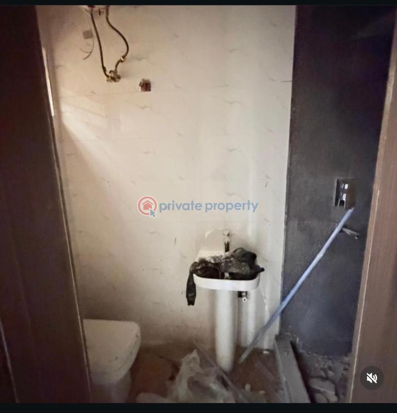 4 bedroom Semi detached Duplex For Sale Surulere Lagos - 2