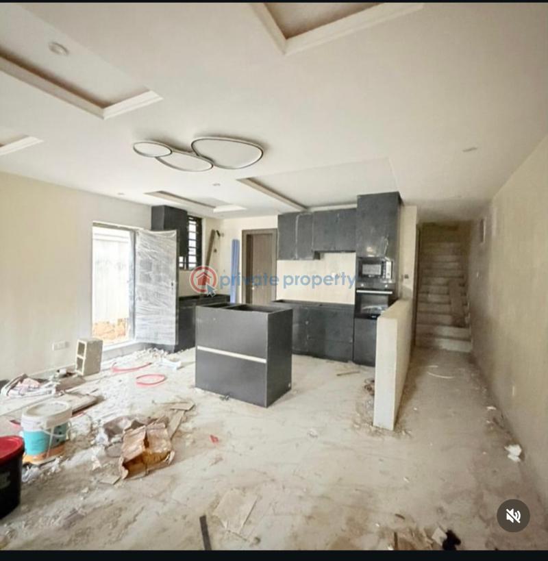4 bedroom Semi detached Duplex For Sale Surulere Lagos - 8