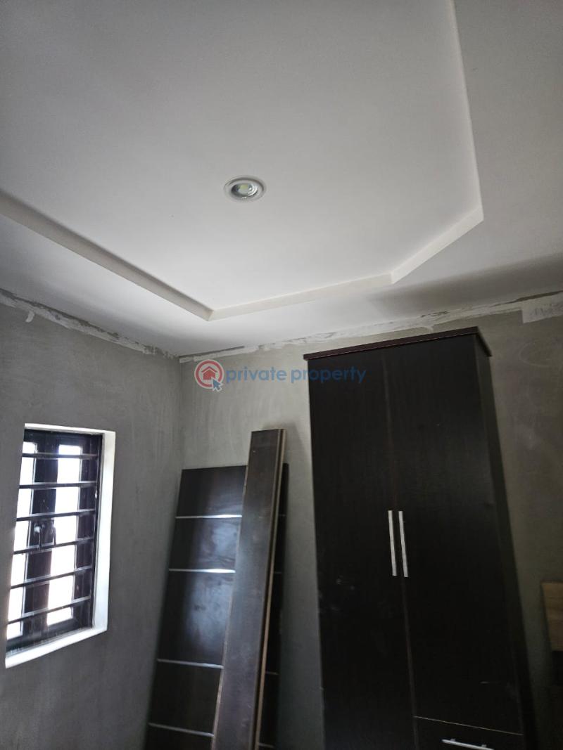 4 bedroom Duplex For Sale Cmd Road Kosofe/Ikosi Lagos - 15