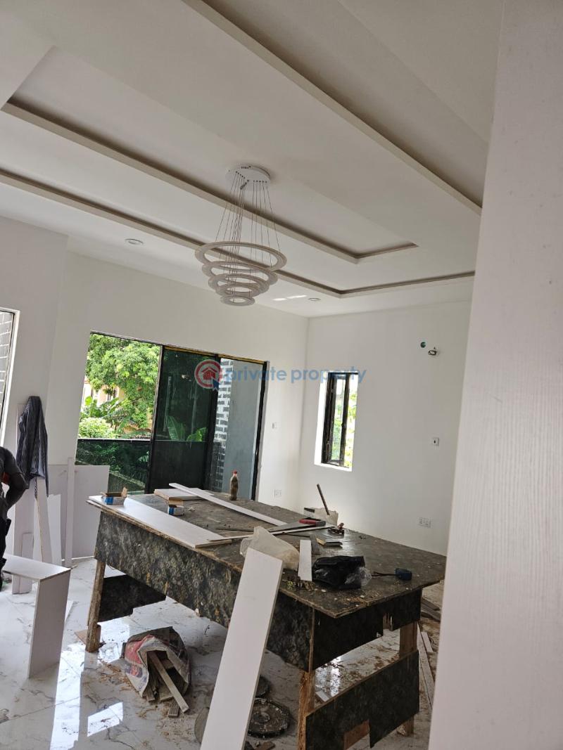 4 bedroom Duplex For Sale Cmd Road Kosofe/Ikosi Lagos - 11