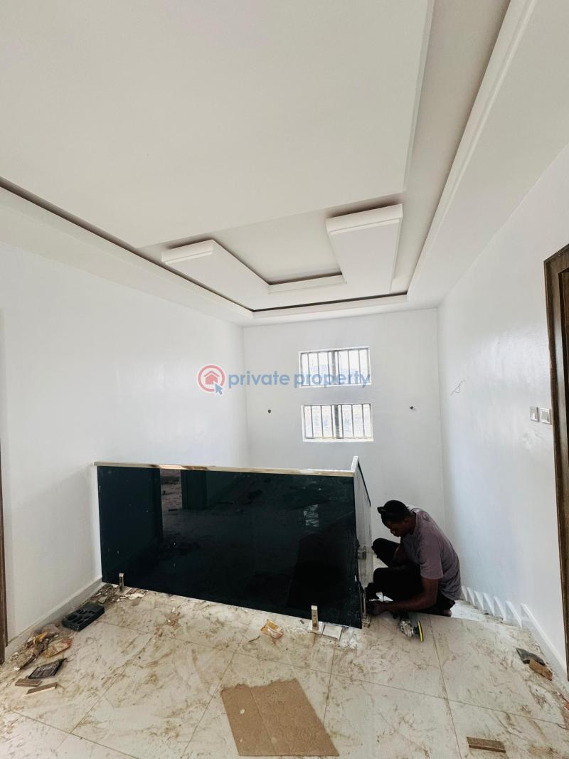 4 bedroom Duplex For Sale Engr. Lere Adigun Gra Basorun Ibadan Oyo - 6