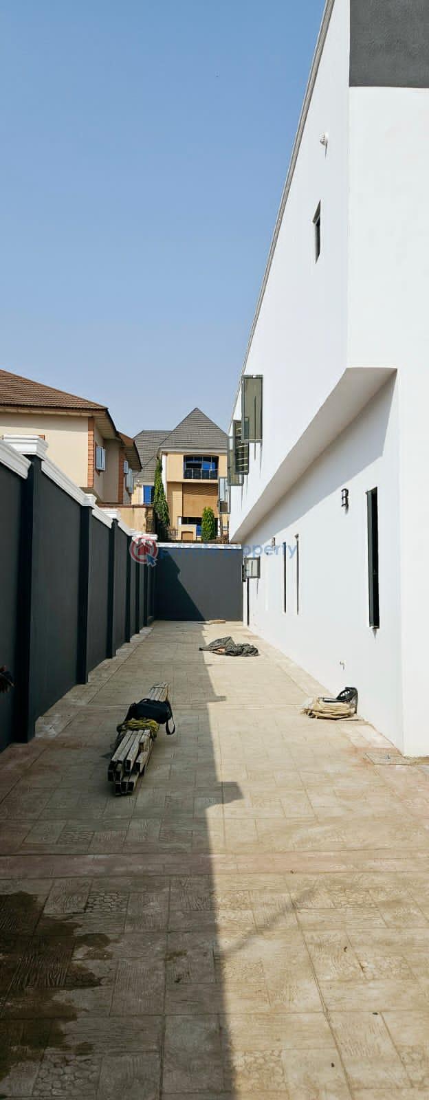 4 bedroom Detached Duplex For Sale Alaafia Residence, Oke'badan Estate Akobo Ibadan Oyo - 17