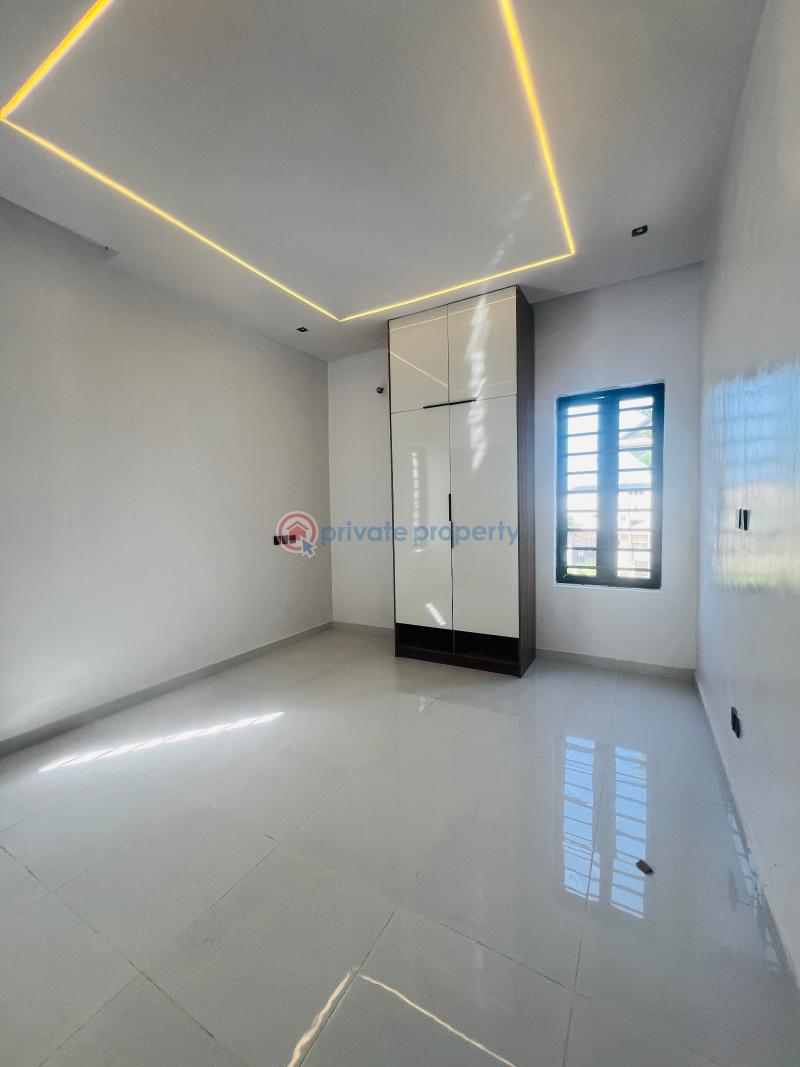 4 bedroom Detached Duplex For Sale Sangotedo Ajah Lagos - 18