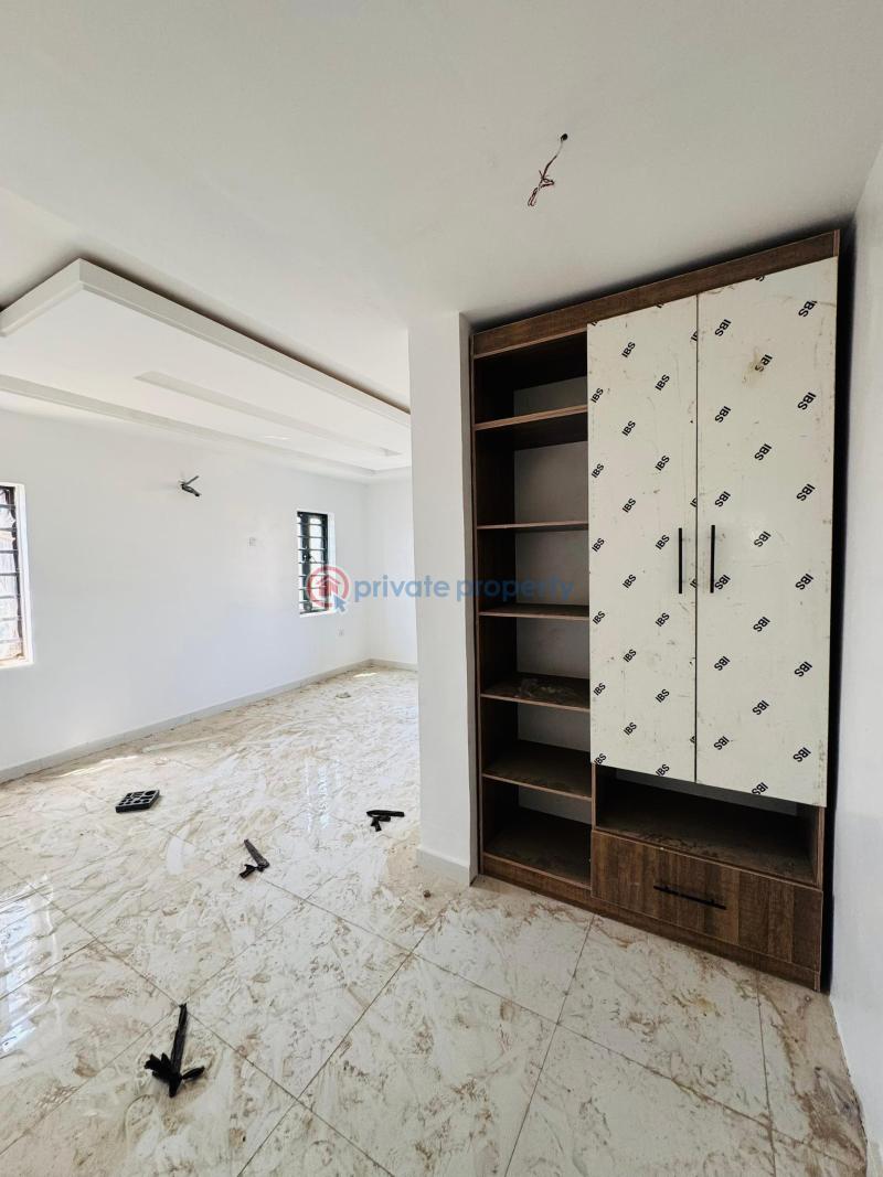 4 bedroom Duplex For Sale Engr. Lere Adigun Gra Basorun Ibadan Oyo - 7