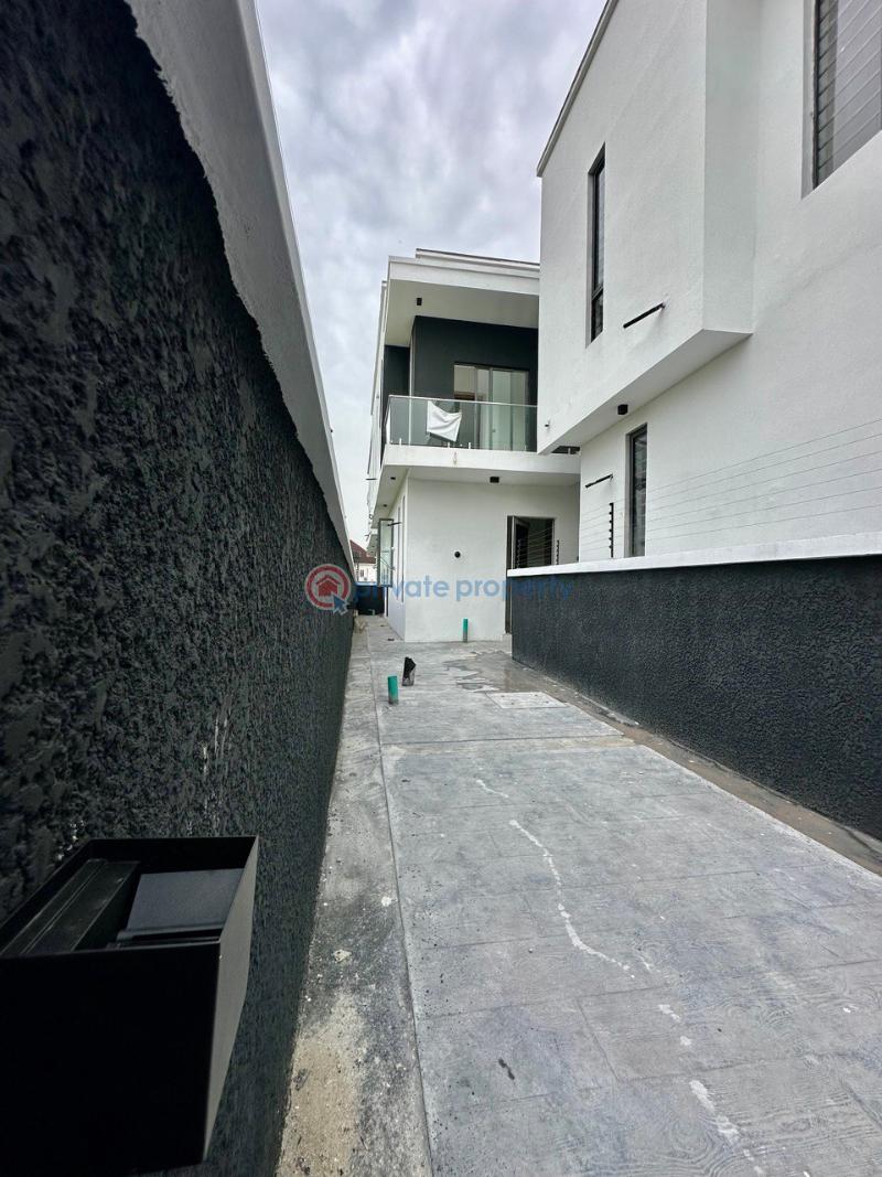 4 bedroom Detached Duplex For Sale Chevron Axis Lekki Phase 1 Lagos - 1