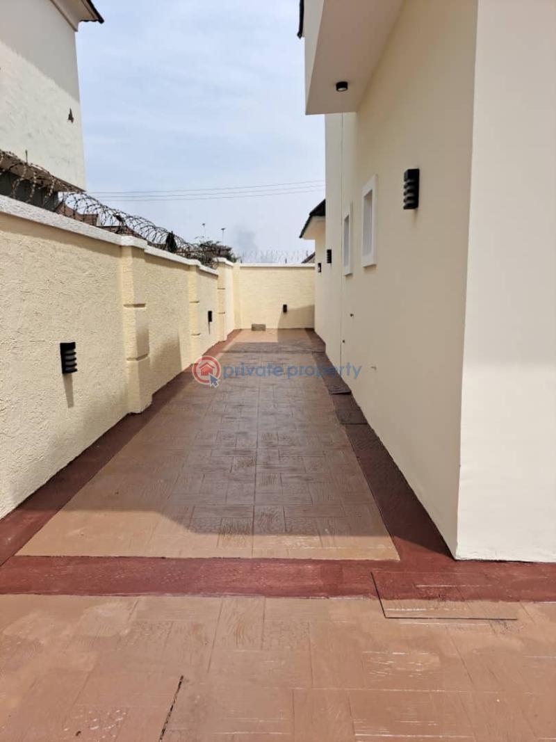4 bedroom Detached Duplex For Sale Galadimawa Abuja Phase 3  - 2