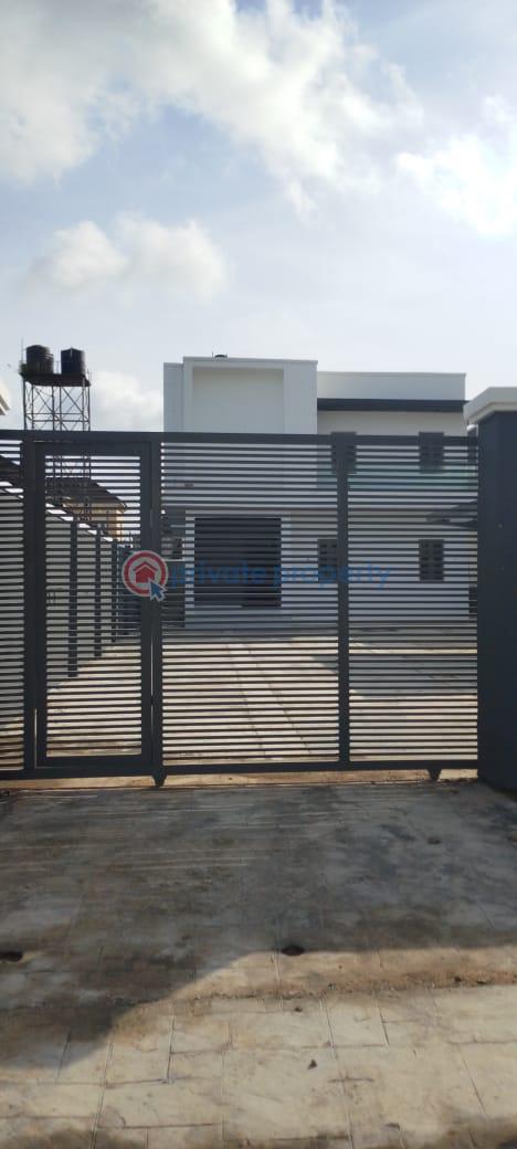 4 bedroom Duplex For Sale Aerodrome Estate Samonda Samonda Ibadan Oyo - 2